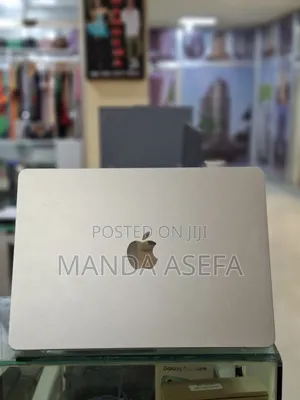 Photo - New Laptop Apple MacBook Air 2022 M2 8GB Apple M2 SSD 256GB