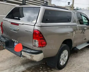 Toyota Hilux 2019 Gray