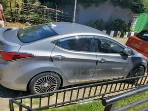 Hyundai Avante 2015 Gray