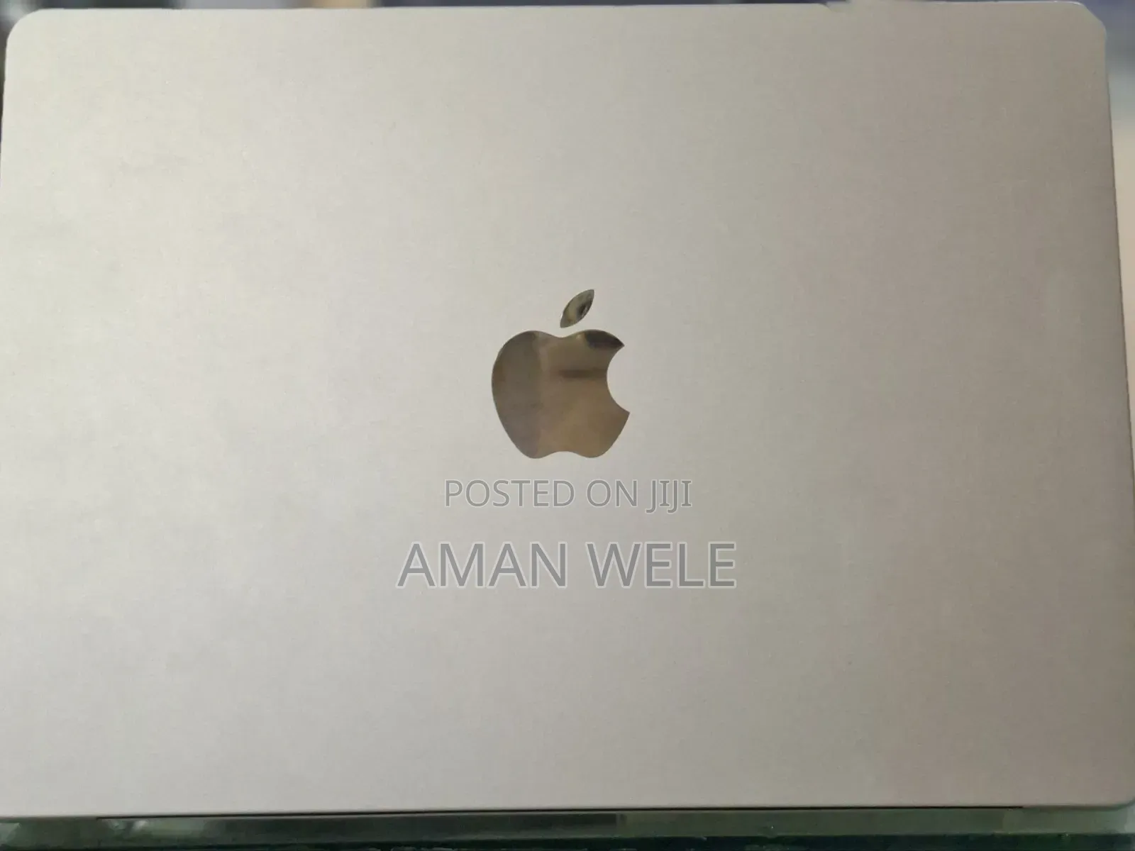 New Laptop Apple MacBook Air 2022 M2 8GB Apple M2 SSD 256GB