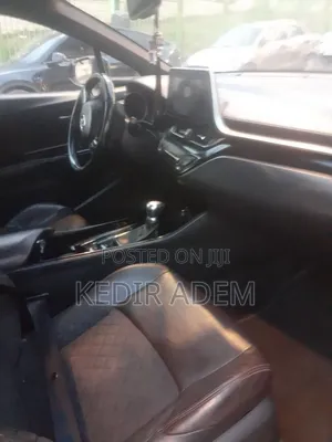 Toyota C-HR 2017 Brown