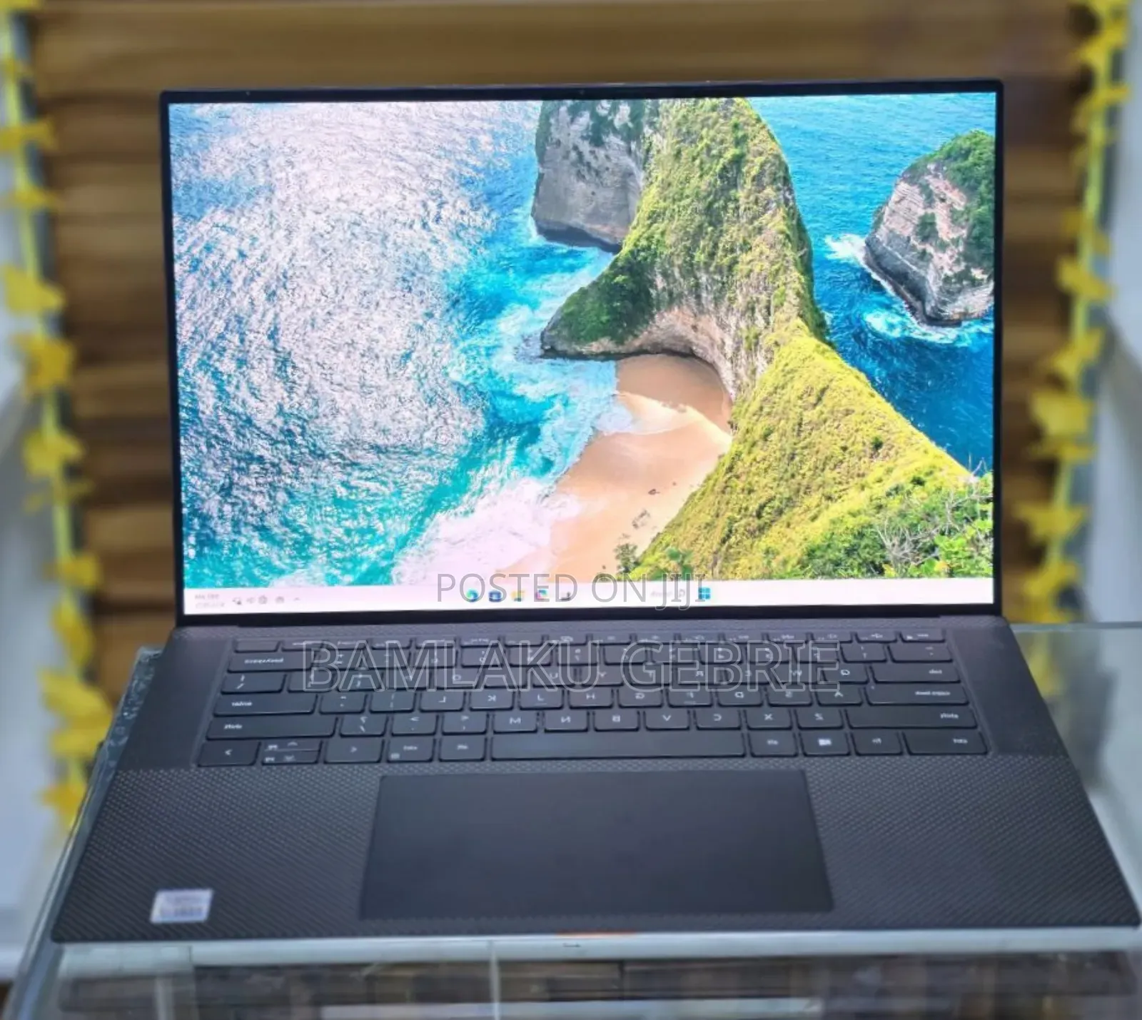 New Laptop Dell XPS 15 16GB Intel Core I7 SSD 512GB