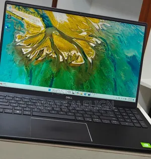 New Laptop Dell Vostro V130 16GB Intel Core i7 SSD 512GB