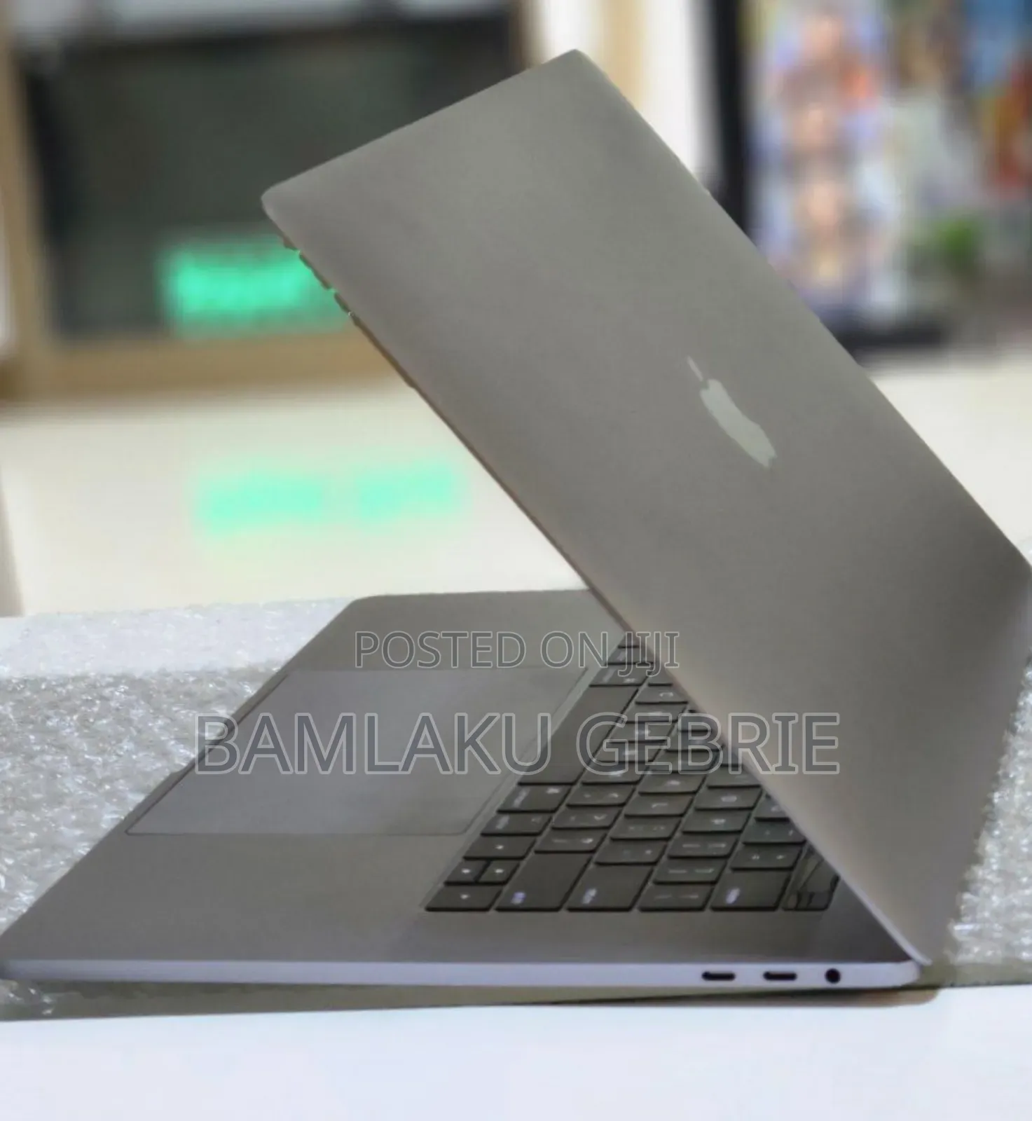 New Laptop Apple MacBook Pro 2019 32GB Intel Core I7 SSD 512GB