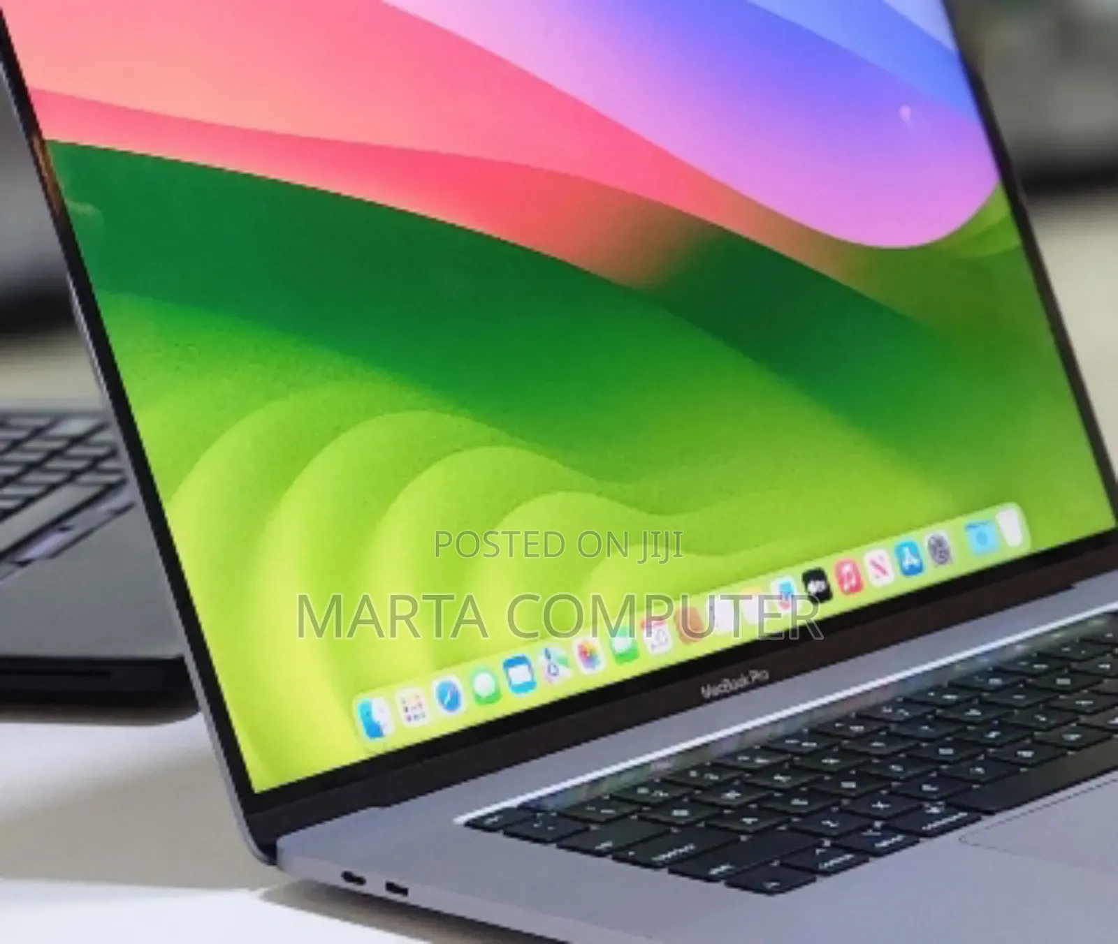 New Laptop Apple MacBook Pro 2019 32GB Intel Core I7 SSD 512GB