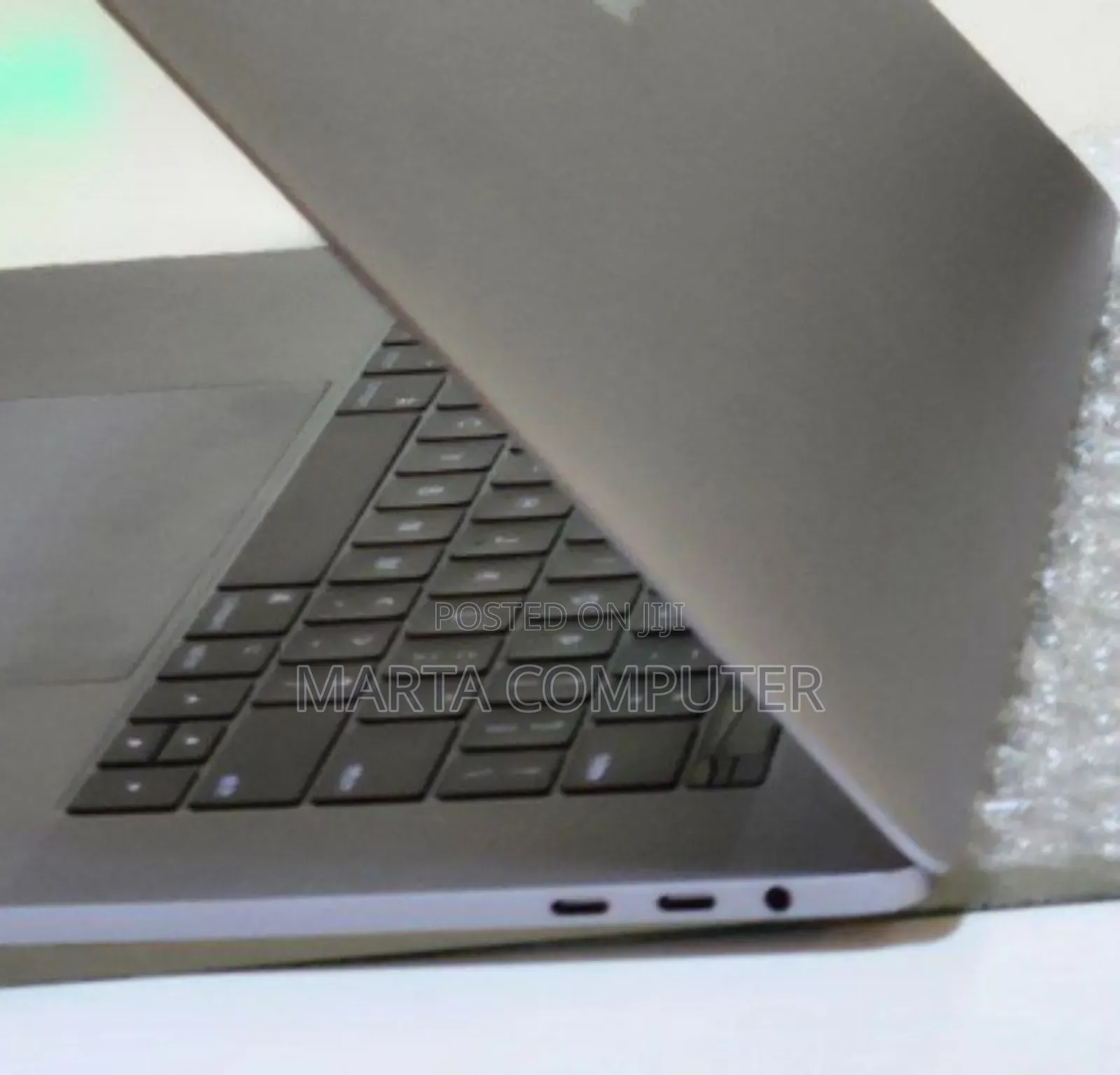 New Laptop Apple MacBook Pro 2019 32GB Intel Core I7 SSD 512GB