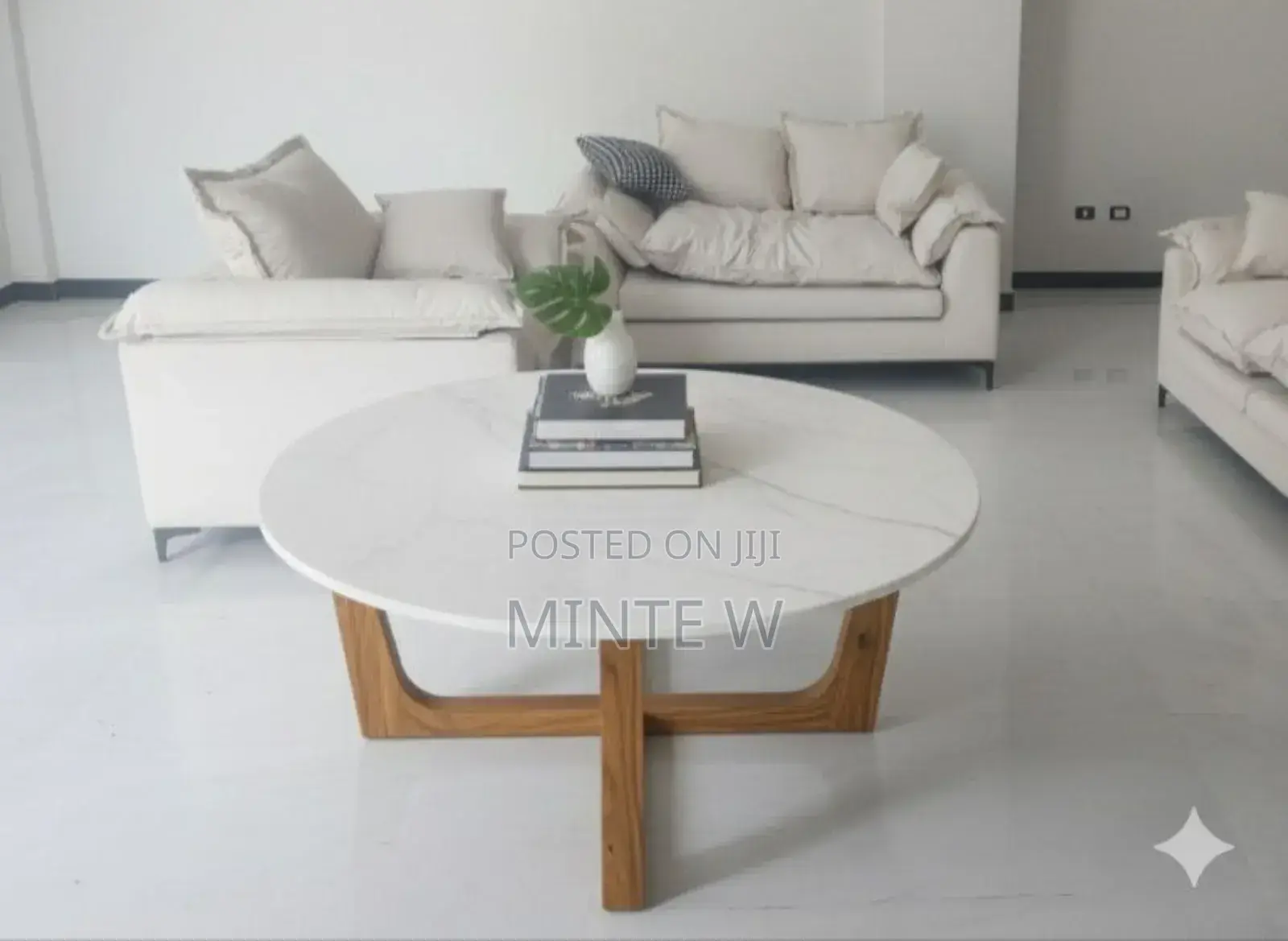 ምርጥ ምርጥ Center Tabloch በሚመጥን ዋጋ