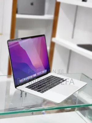 New Laptop Apple MacBook Pro 2019 16GB Intel Core I7 SSD 512GB