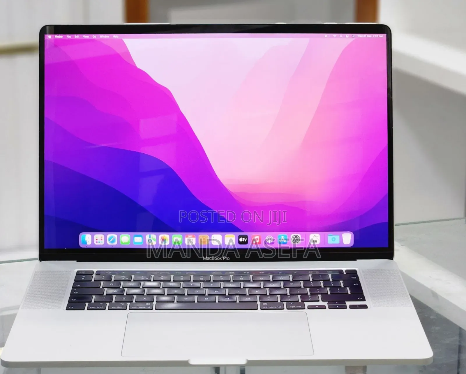 New Laptop Apple MacBook Pro 2019 16GB Intel Core I7 SSD 512GB