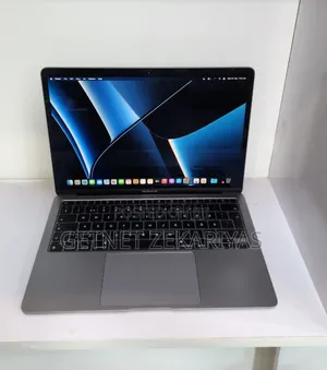 New Laptop Apple MacBook Air 16GB Apple M1 SSD 256GB