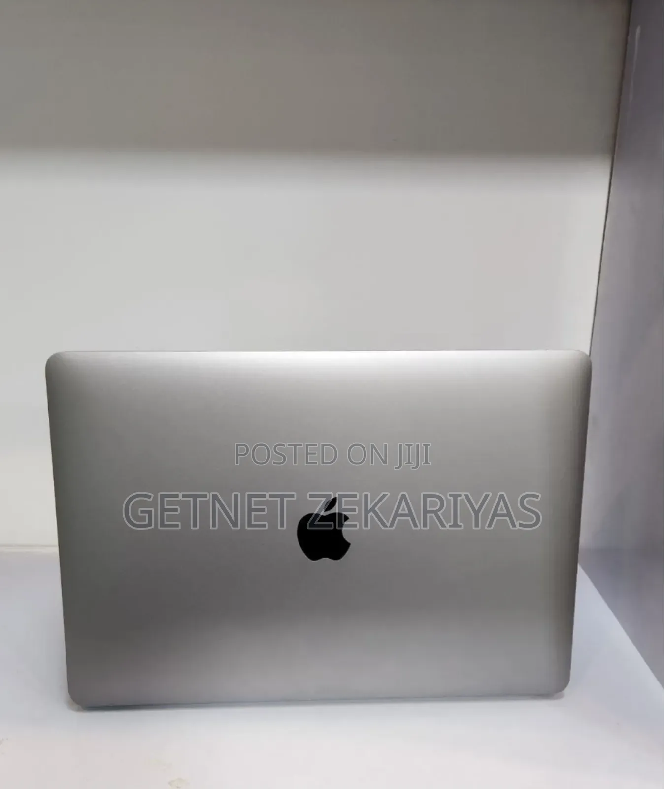 New Laptop Apple MacBook Air 16GB Apple M1 SSD 256GB