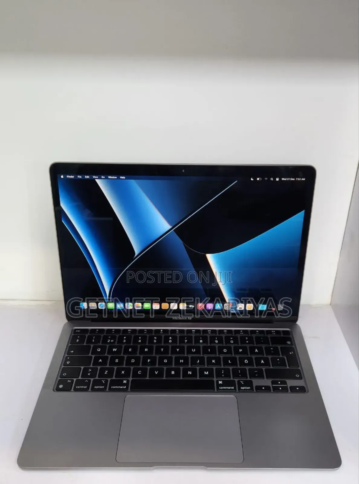 New Laptop Apple MacBook Air 16GB Apple M1 SSD 256GB