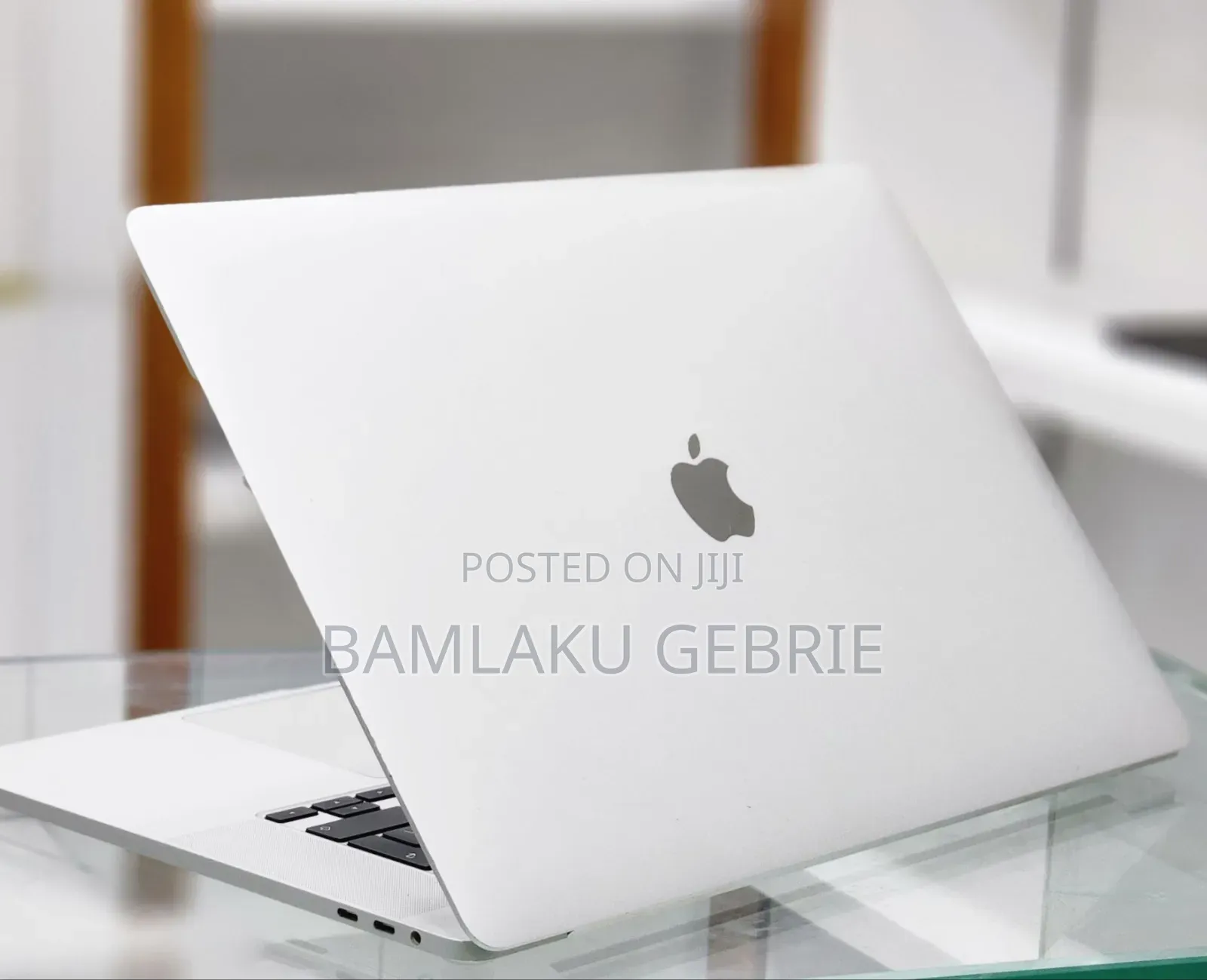 New Laptop Apple MacBook Pro 2019 16GB Intel Core I7 SSD 512GB