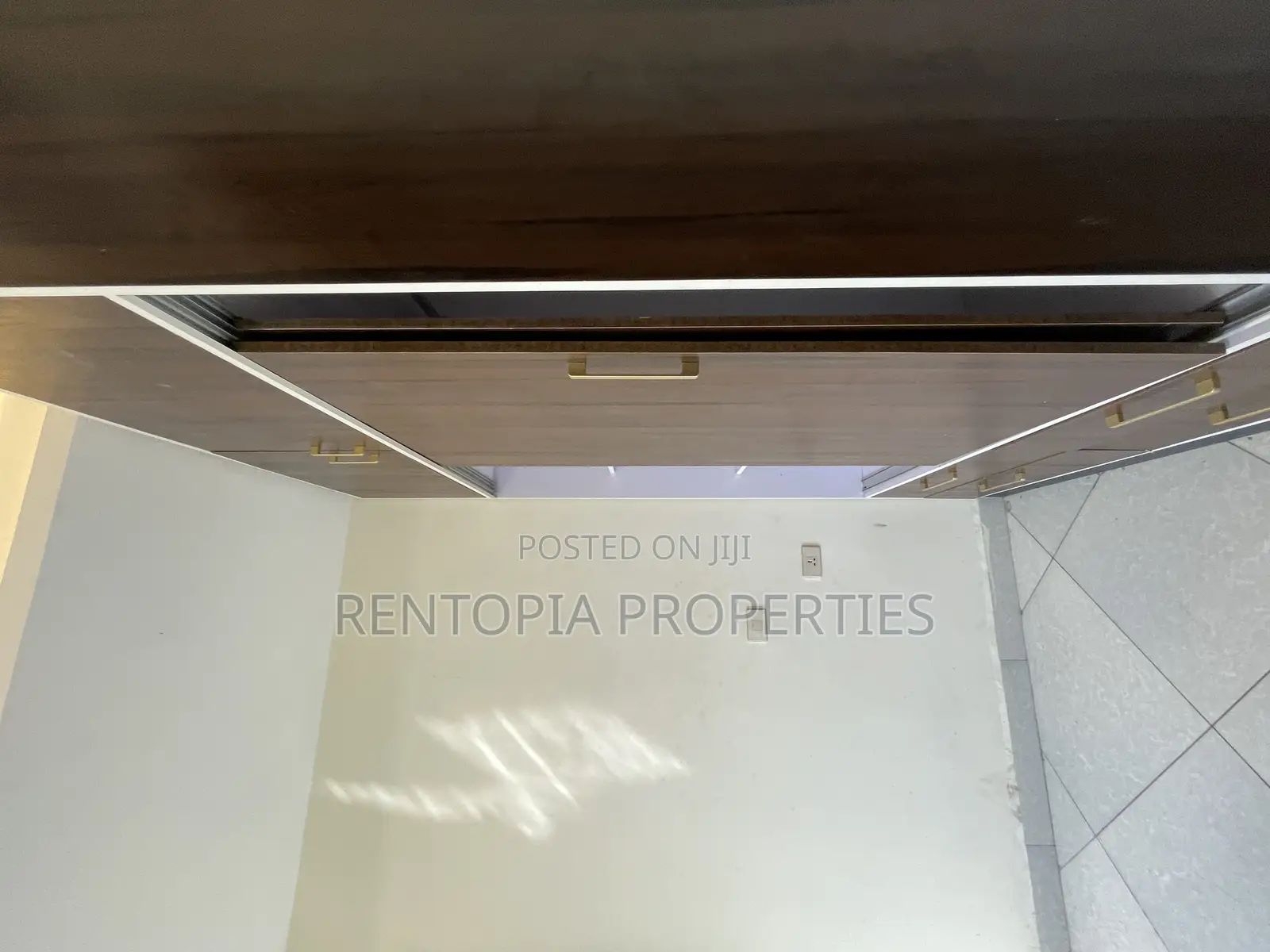 Furnished 4bdrm Apartment in Yeka for rent