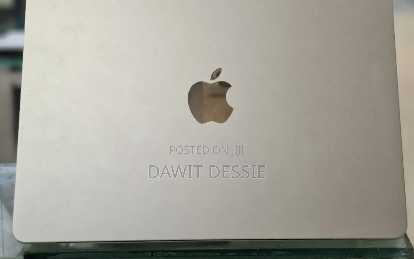 New Laptop Apple MacBook Air 2022 M2 8GB SSD 256GB