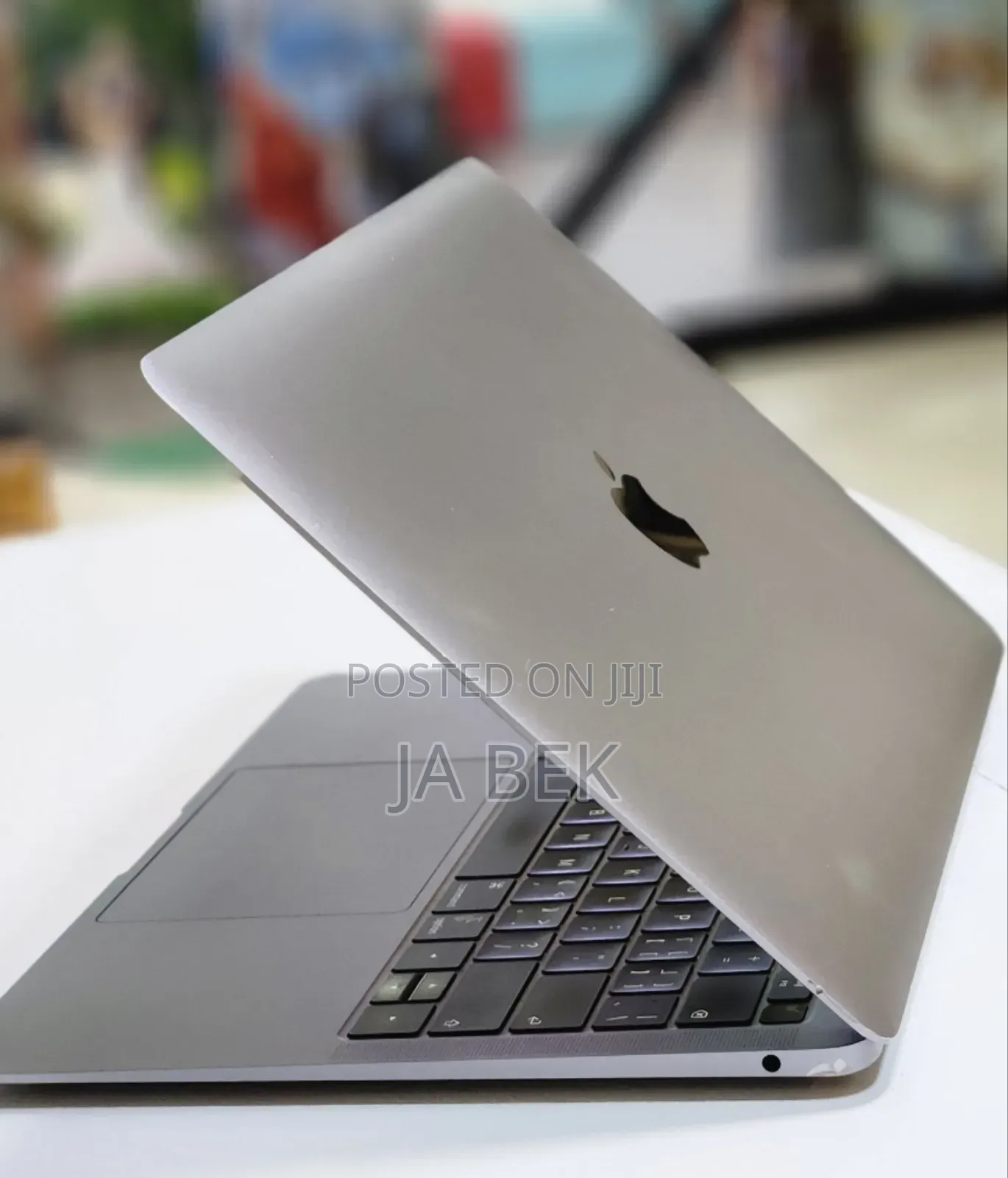 New Laptop Apple MacBook Pro 2019 32GB Intel Core I7 SSD 512GB