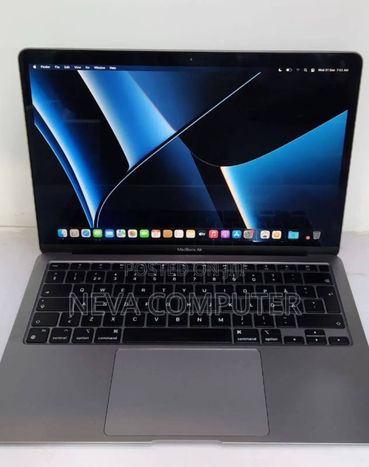 New Laptop Apple MacBook Air 2020 M1 16GB Apple M1 SSD 256GB