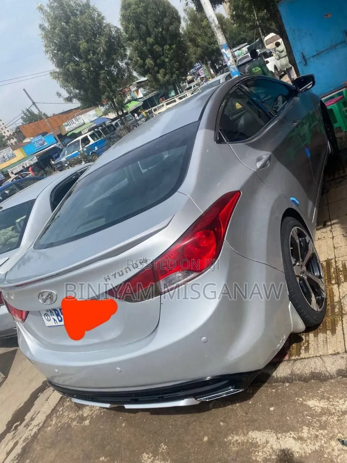 Hyundai Elantra 2012 Silver