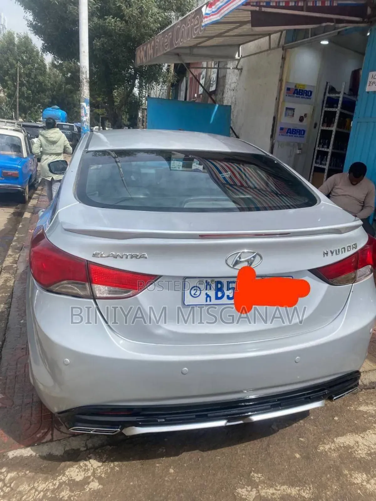 Hyundai Elantra 2012 Silver