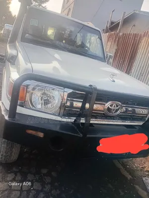 Toyota Land Cruiser 2018 White