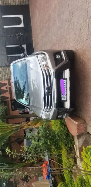 Toyota Hilux 2019 Purple