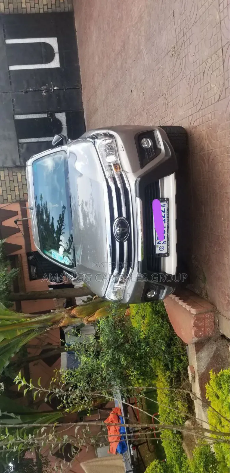 Toyota Hilux 2019 Purple