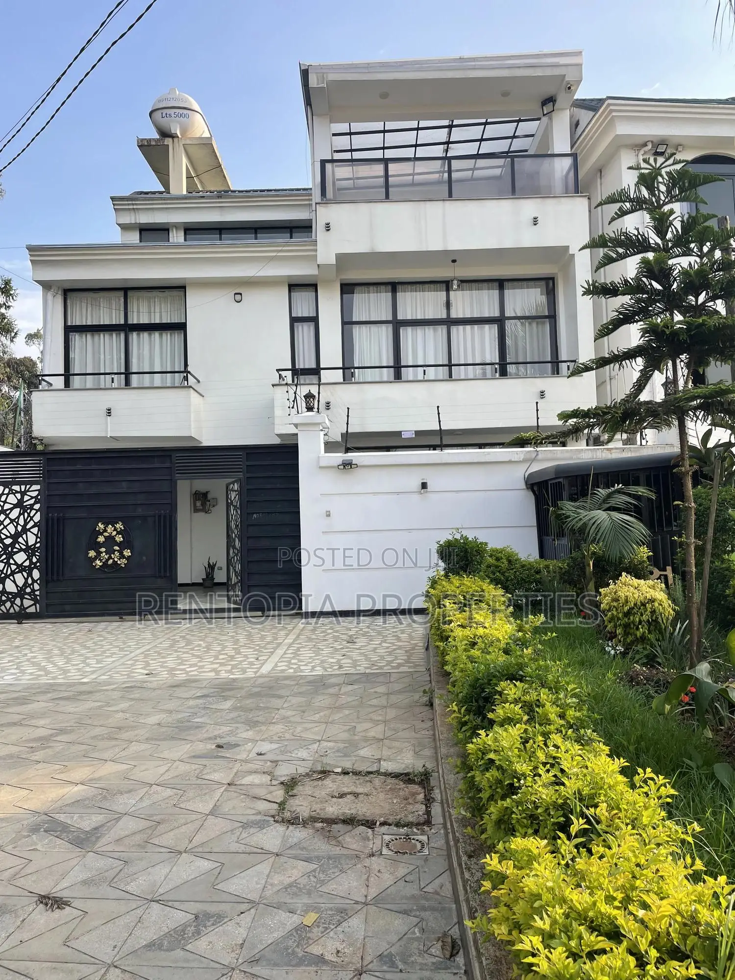5bdrm House in Yeka for rent