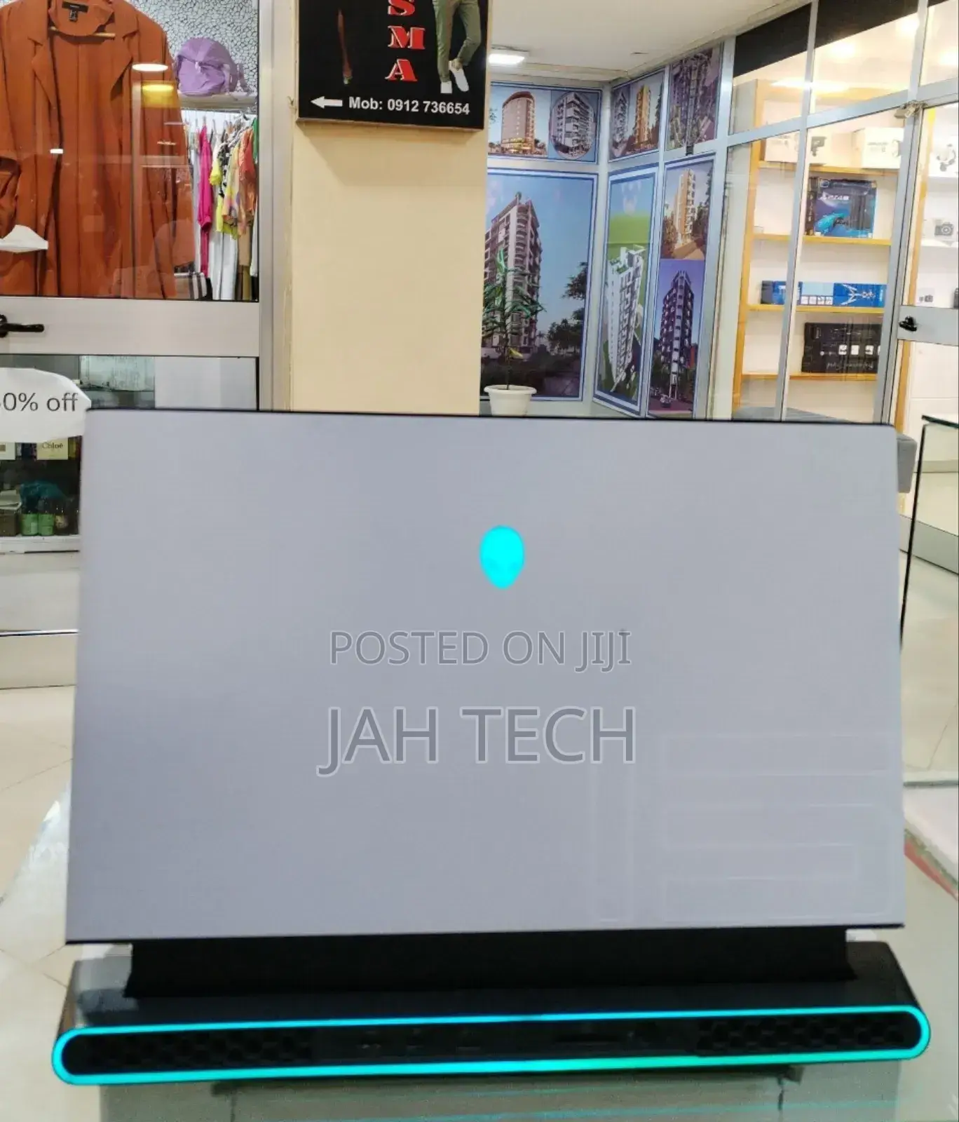 New Laptop Alienware Area-51m 16GB Intel Core I7 SSD 512GB