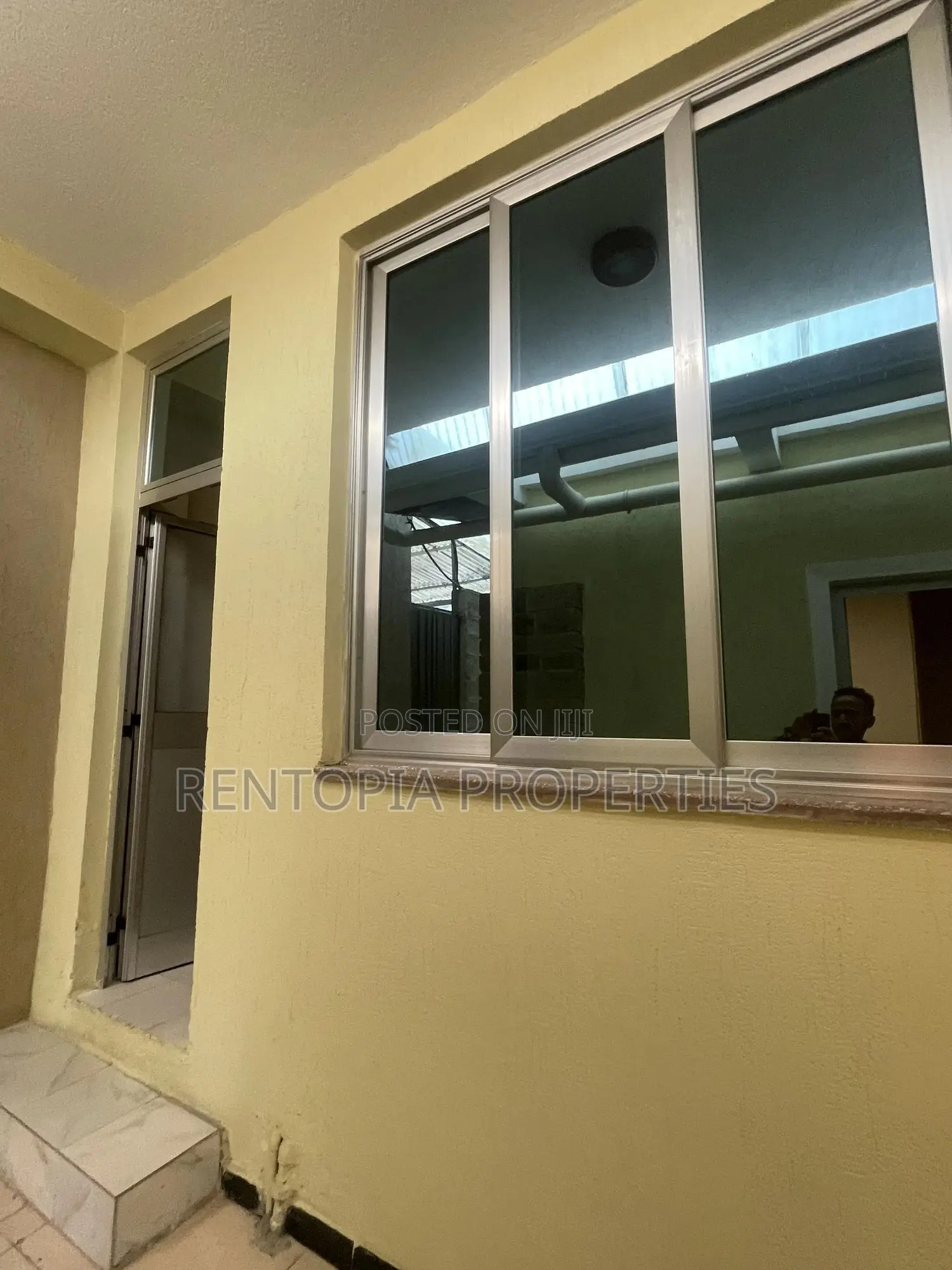 Massive G+2 Property for Rent: 18 Rooms | 500sqm | Multi-Purpose