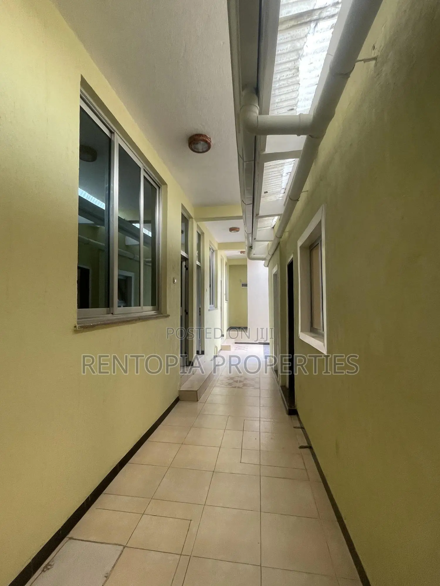 Massive G+2 Property for Rent: 18 Rooms | 500sqm | Multi-Purpose