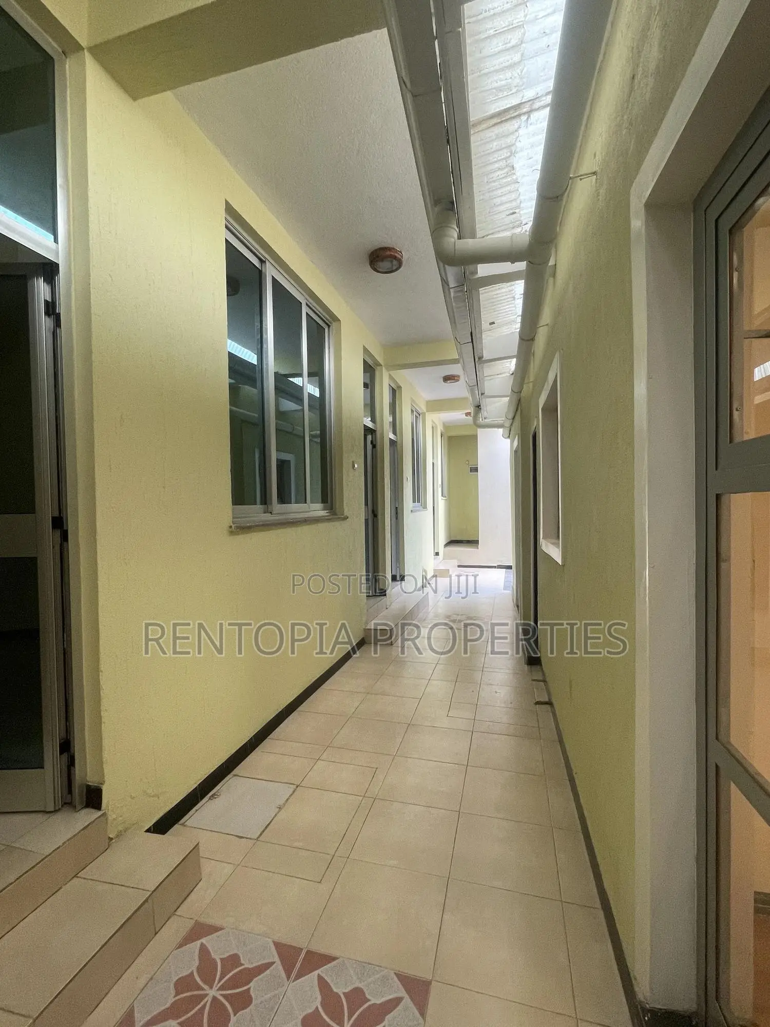 Massive G+2 Property for Rent: 18 Rooms | 500sqm | Multi-Purpose