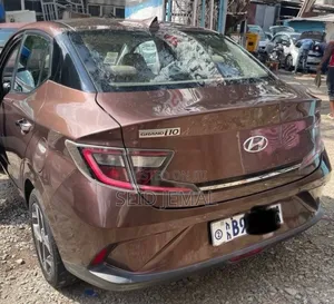 Hyundai I10 2021 Brown