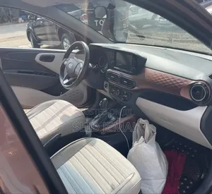 Hyundai I10 2021 Brown