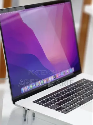 New Laptop Apple MacBook Pro 2019 16GB Intel Core I7 SSD 512GB