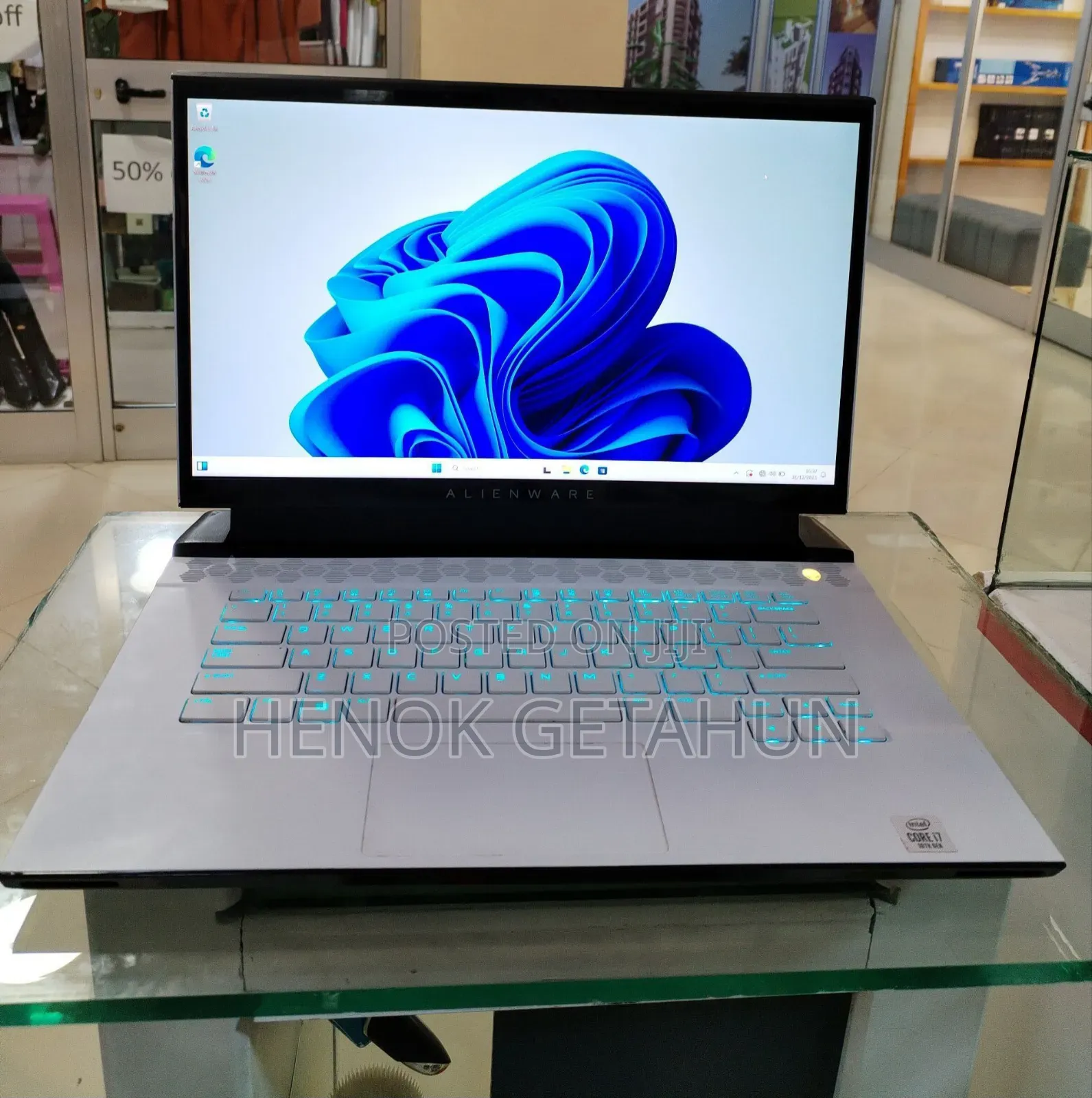 New Laptop Alienware Area-51m 16GB Intel Core I7 SSD 512GB