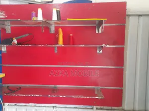 Display Board ( ለሁለት የተከፈለ ግማሽ ቦርድ)