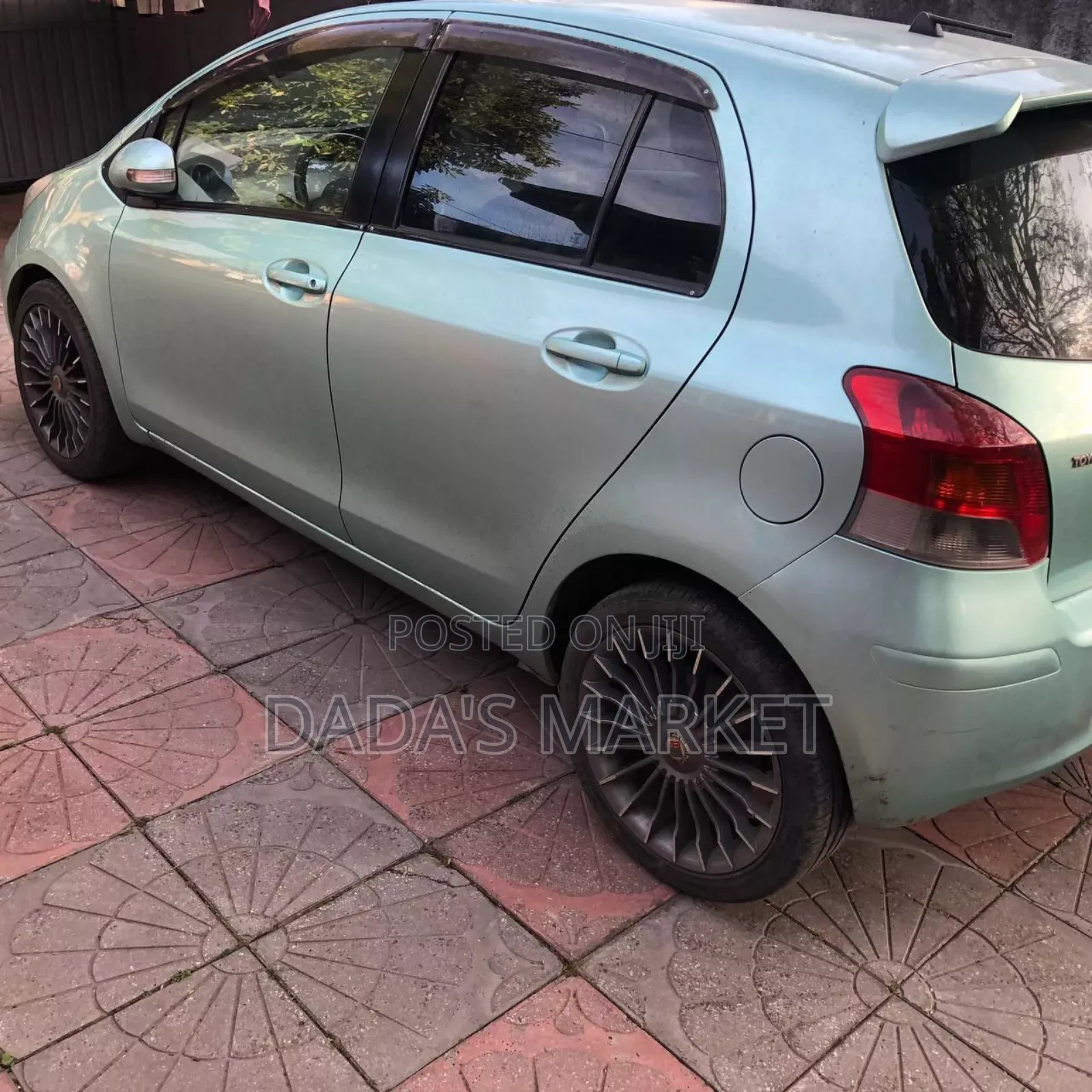 Toyota Yaris 2010 Blue