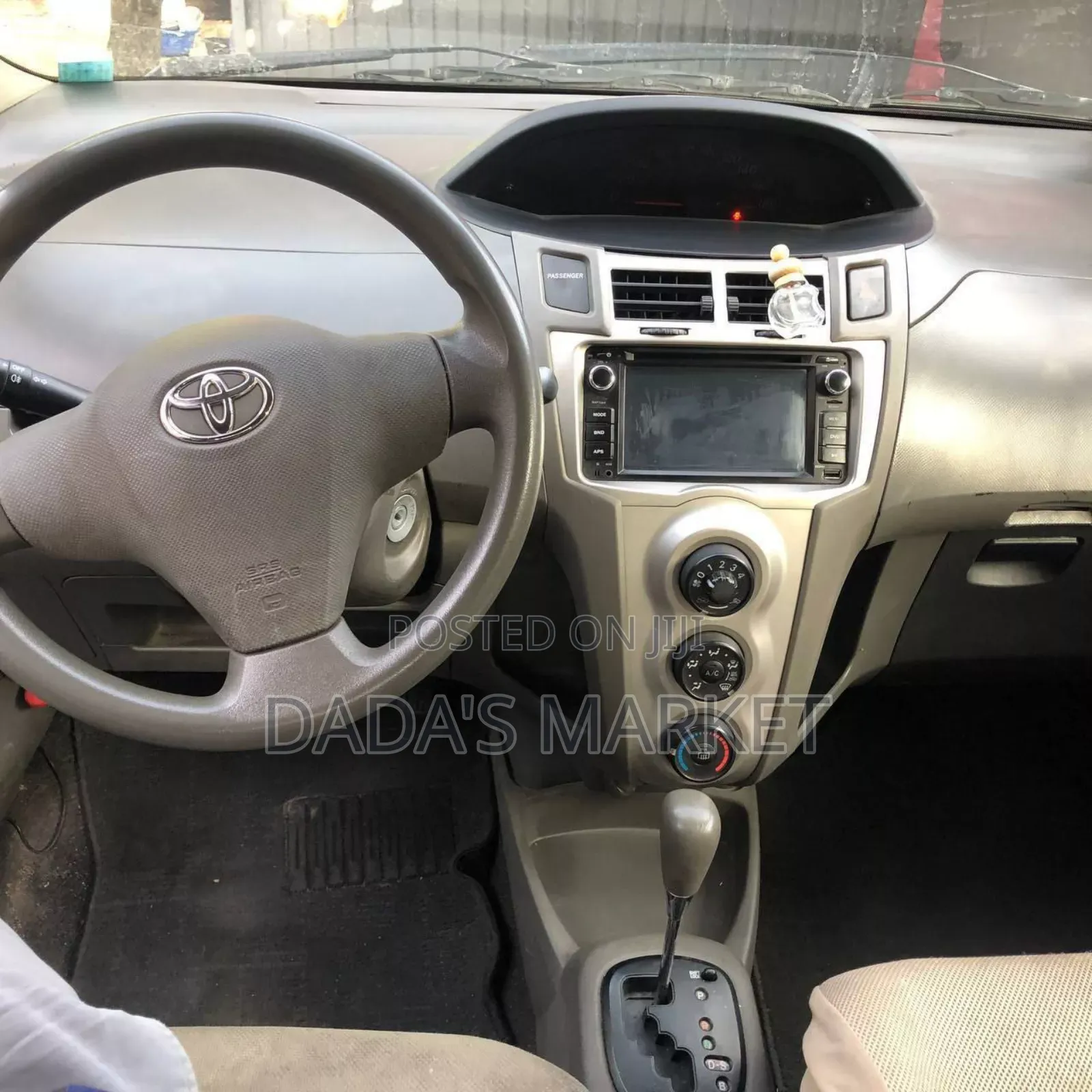 Toyota Yaris 2010 Blue