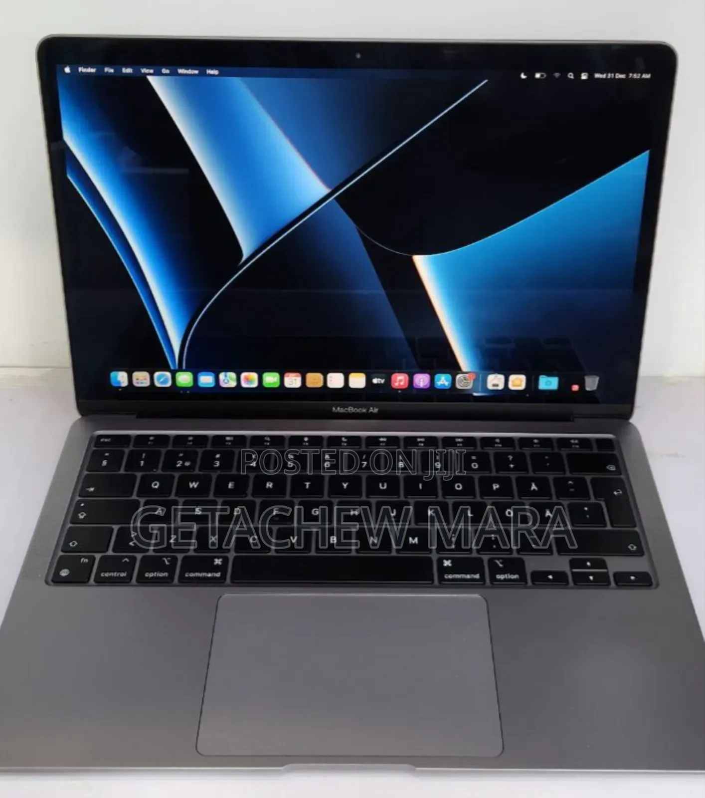 New Laptop Apple MacBook Air 2020 M1 16GB Intel Core I7 SSD 256GB