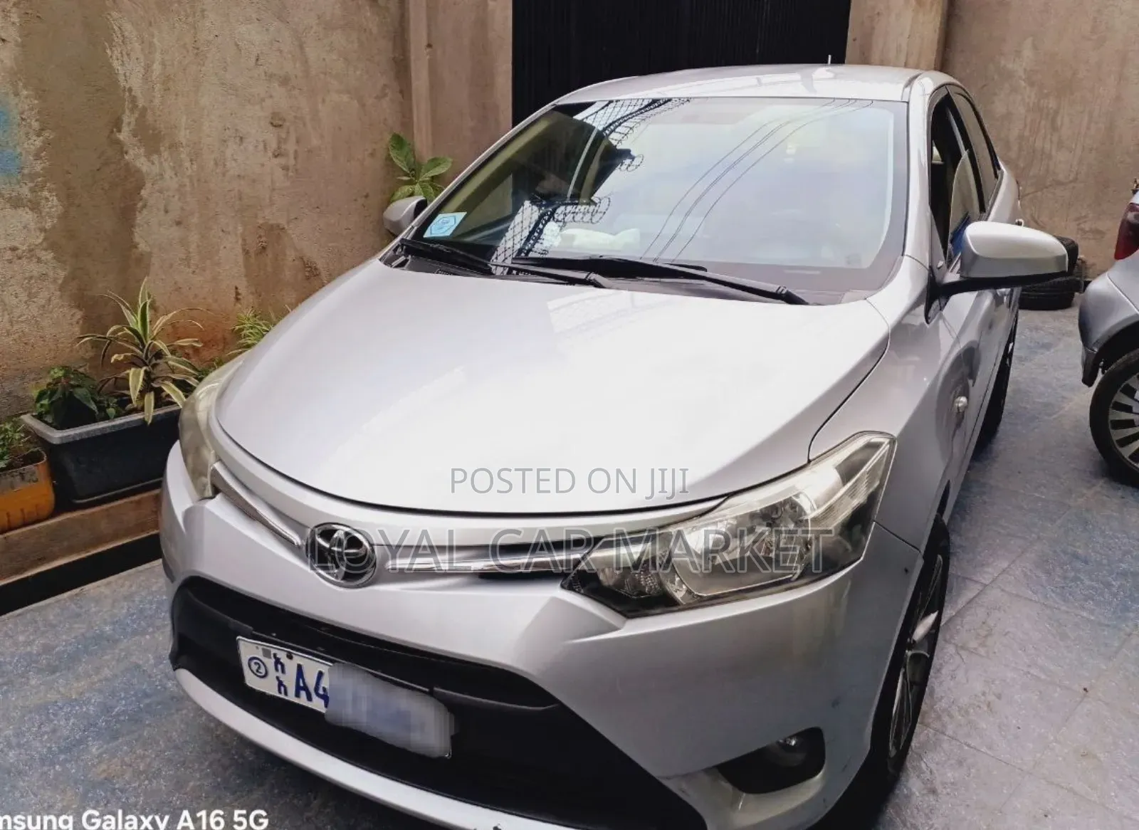 Toyota Yaris 2013 Silver