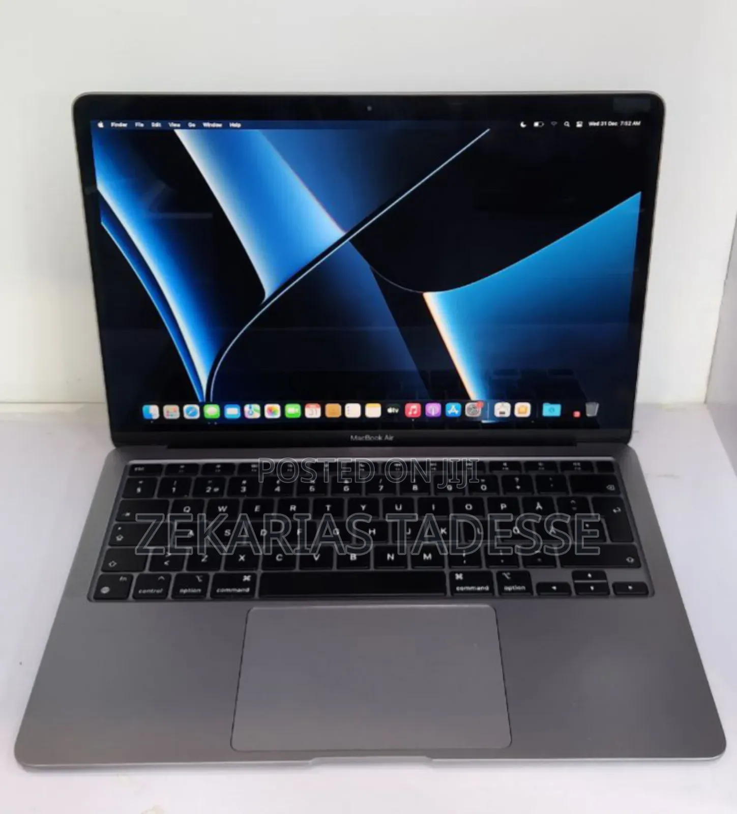 New Laptop Apple MacBook Air 2020 M1 16GB Apple M1 SSD 256GB