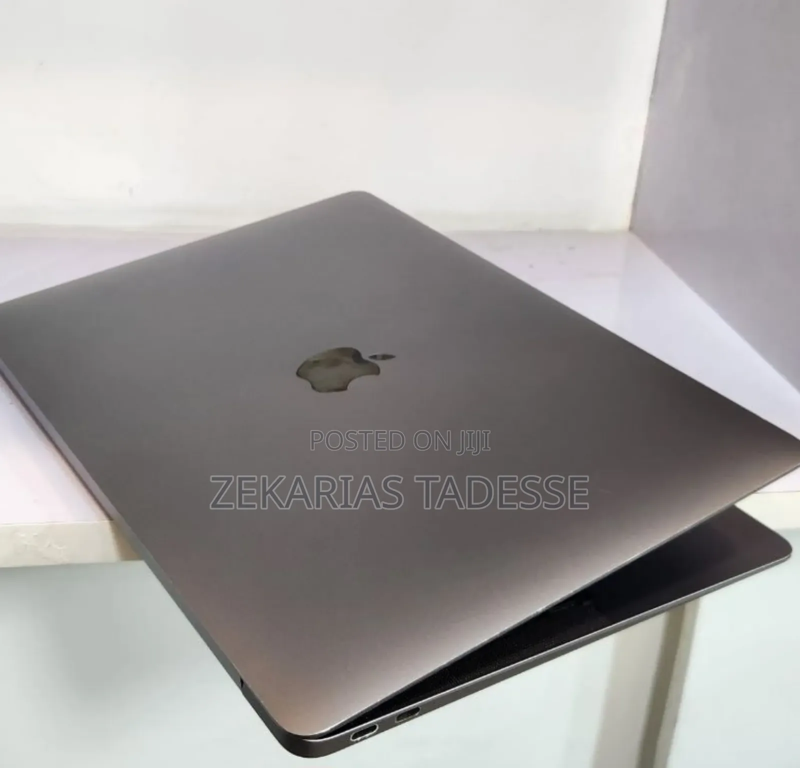 New Laptop Apple MacBook Air 2020 M1 16GB Apple M1 SSD 256GB