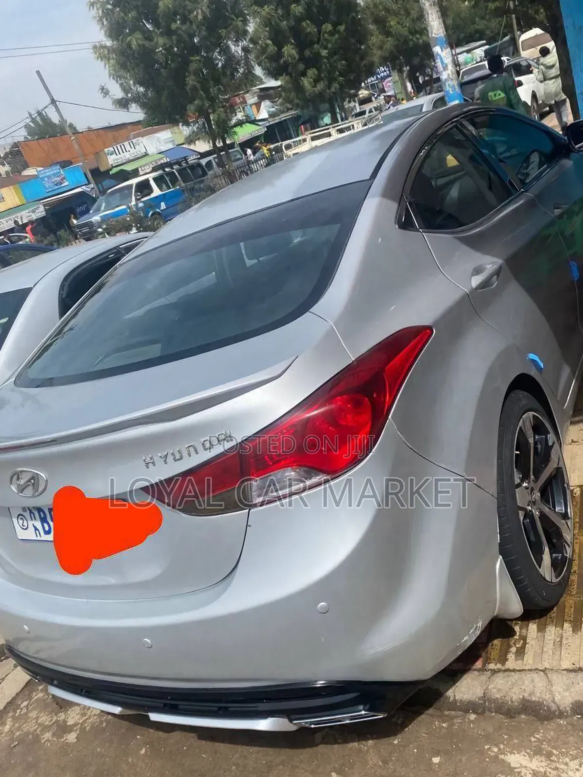 Hyundai Elantra 2012 Silver