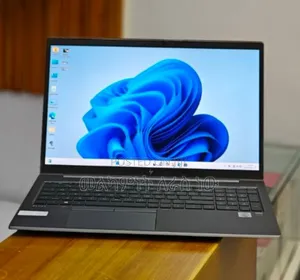 New Laptop HP ZBook Firefly 15 G7 32GB Intel Core I7 SSD 512GB