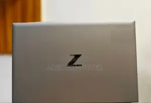New Laptop HP ZBook Firefly 15 G7 32GB Intel Core I7 SSD 512GB