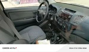 Toyota Hilux 2015 White