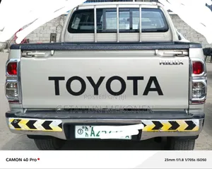 Toyota Hilux 2015 White
