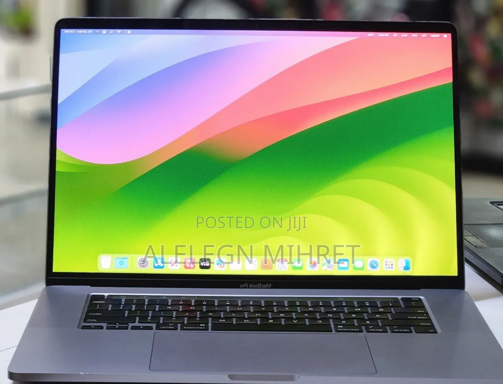 New Laptop Apple MacBook Pro 2019 32GB Intel Core I7 SSD 512GB