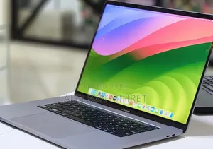 New Laptop Apple MacBook Pro 2019 32GB Intel Core I7 SSD 512GB