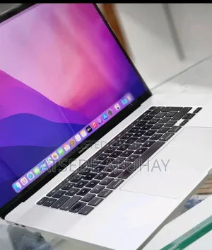 New Laptop Apple MacBook Pro 2019 16GB Intel Core I7 SSD 512GB